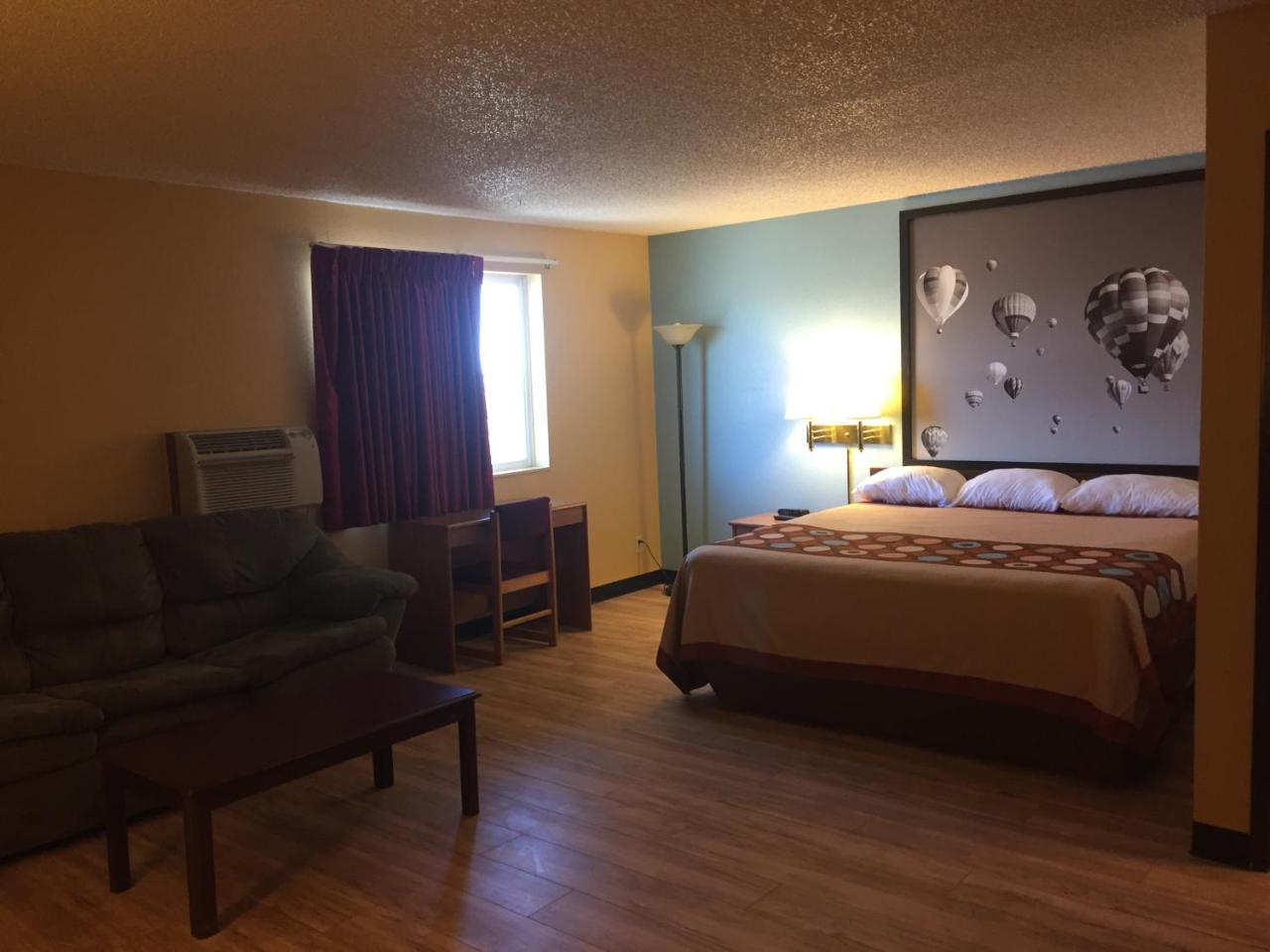 Super 8 By Wyndham Raton Hotel Kültér fotó